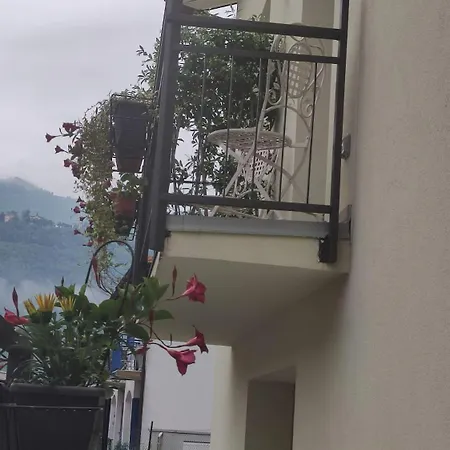 Lora Giusta 3* 코모