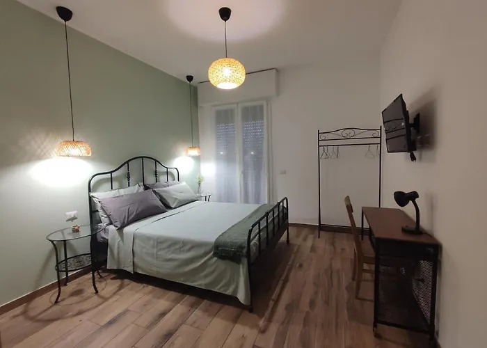 Πανσιόν Lora Giusta 3*